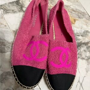 CHANEL Fuchsia and Black Espadrilles